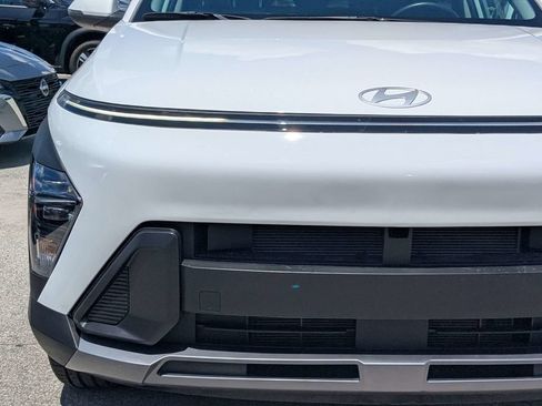 Used 2025 Hyundai Kona SEL AWD/4WD image 9