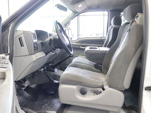 Used 2002 Ford F250 XLT image 73