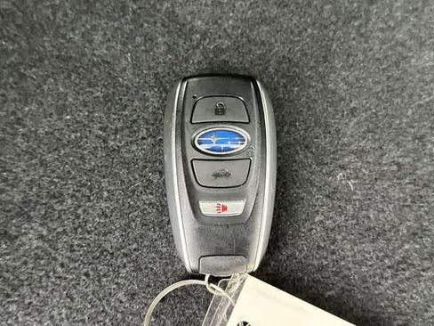 Used 2022 Subaru Ascent Premium w/ Convenience Package AWD/4WD image 30