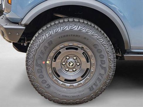 New 2025 Ford Bronco Badlands image 10