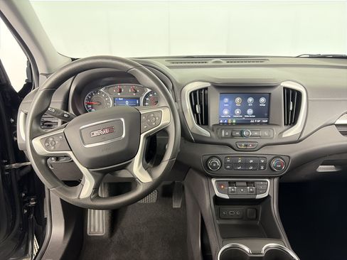 Certified 2024 GMC Terrain SLE AWD/4WD image 3