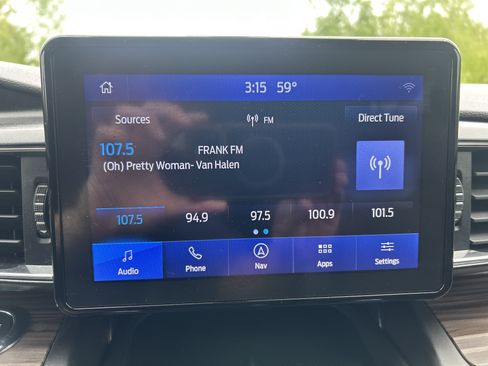 Used 2020 Ford Explorer Limited AWD/4WD image 26