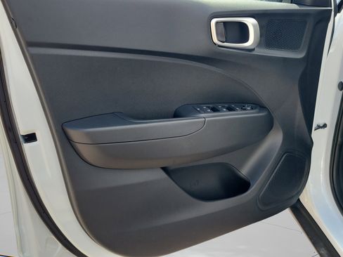 New 2026 Hyundai Venue SEL image 16