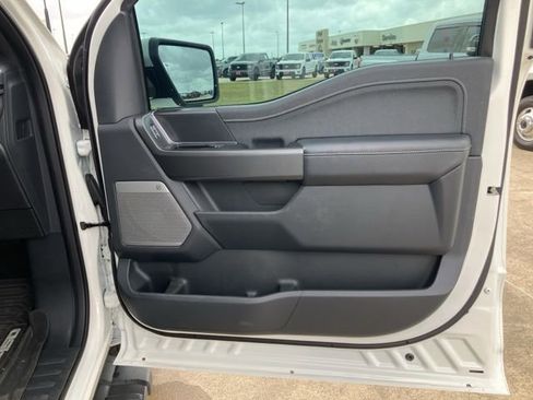 Used 2025 Ford F150 Lariat w/ Equipment Group 501A Mid AWD/4WD image 13