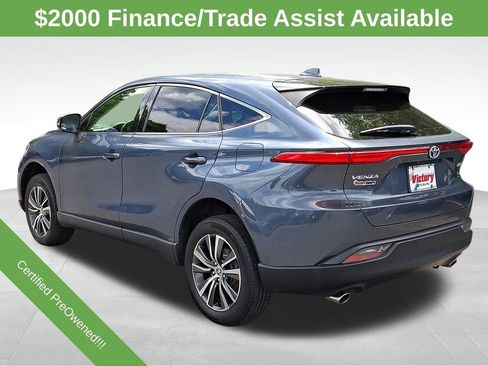 Used 2022 Toyota Venza LE AWD/4WD image 4