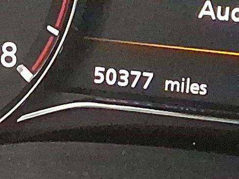 Used 2022 INFINITI QX80 Luxe w/ Cargo Package image 13