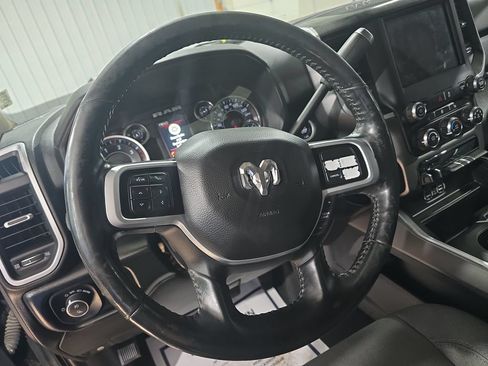 Used 2019 RAM 3500 Big Horn AWD/4WD image 16