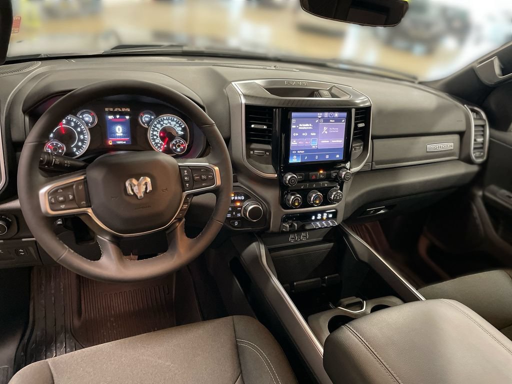 Used 2025 RAM 1500 Big Horn AWD/4WD image 18