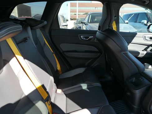 Used 2024 Volvo XC60 T8 Polestar image 24