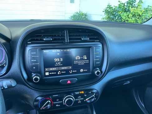 Used 2025 Kia Soul LX w/ LX Technology Package image 20