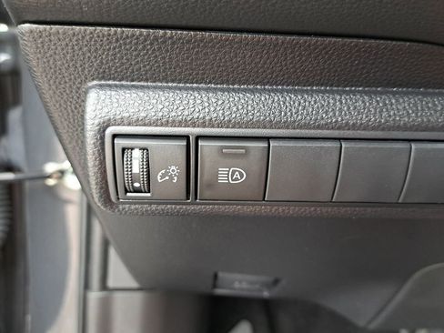 Certified 2023 Toyota Corolla LE image 27