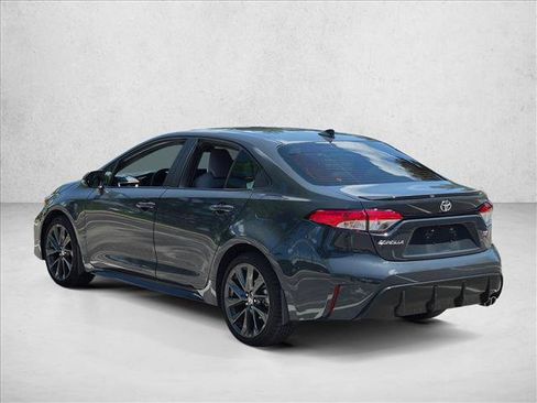 Used 2025 Toyota Corolla SE FWD image 7