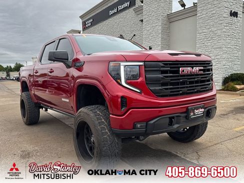 Used 2023 GMC Sierra 1500 Elevation w/ X31 Off-Road Package AWD/4WD image 1