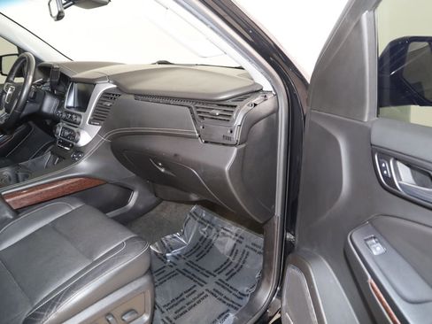 Used 2018 GMC Yukon SLT w/ HD Trailering Package AWD/4WD image 41