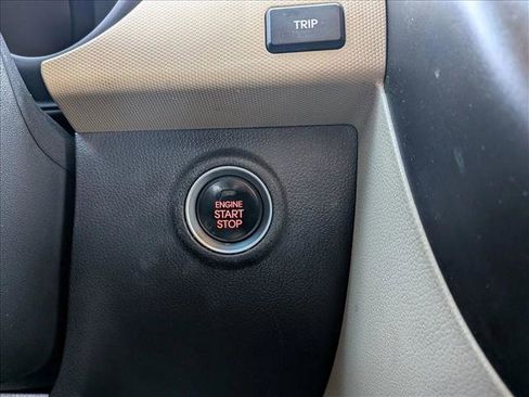 Used 2012 Kia Soul ! w/ Premium Pkg image 12