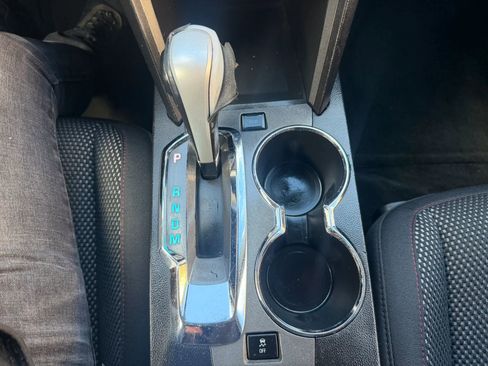 Used 2015 Chevrolet Equinox LT image 19