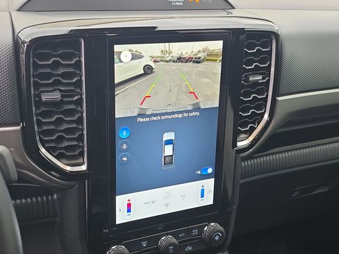 Used 2024 Ford Ranger XLT w/ Trailer Tow Package image 21