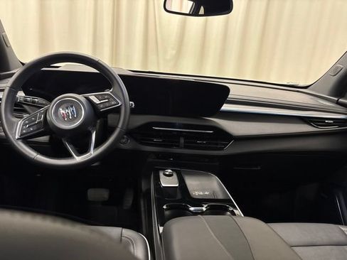 Used 2025 Buick Enclave Preferred FWD image 19