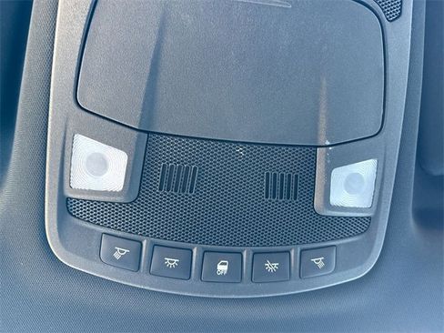 Used 2015 Ford F150 Lariat image 41