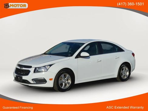Used 2015 Chevrolet Cruze LT FWD image 1