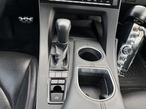 Used 2019 Toyota Avalon XSE w/ All Weather Liner Package image 21
