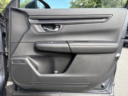 Used 2025 Honda CR-V LX image 14