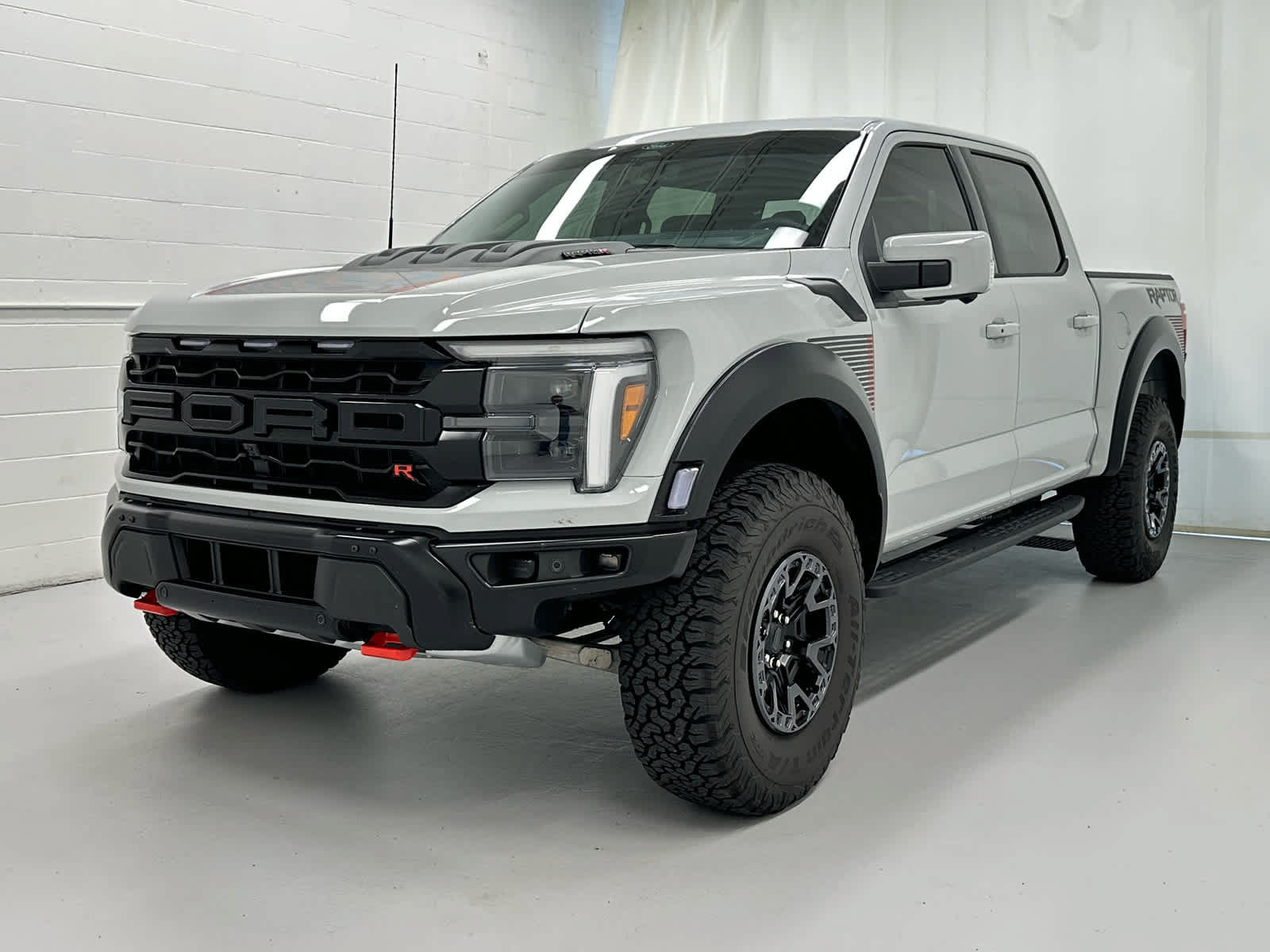 Used 2026 Ford F150 Raptor w/ Equipment Group 803A Raptor R AWD/4WD image 4