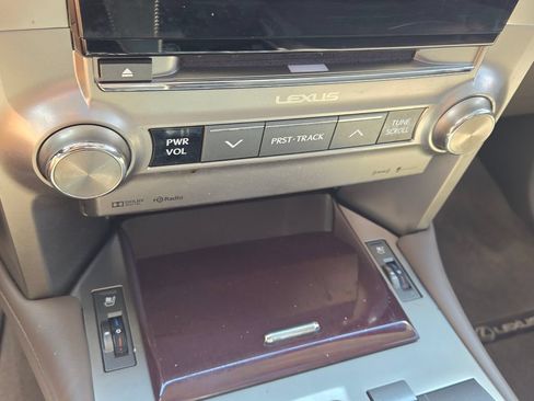 Used 2019 Lexus GX 460 Premium AWD/4WD image 24