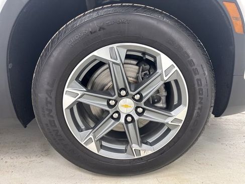 Used 2023 Chevrolet Blazer LT image 28