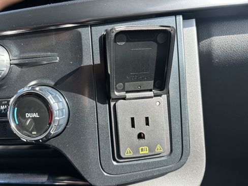 New 2026 Ford F150 Lariat w/ Equipment Group 501A Mid image 34