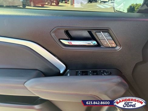 Used 2025 Chevrolet Colorado Z71 w/ Z71 Convenience Package 2 AWD/4WD image 11