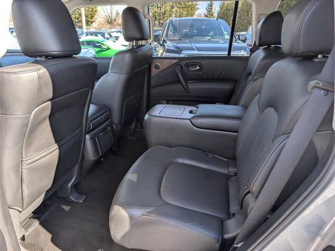 Used 2024 Nissan Armada SL w/ Captain's Chairs Package image 18