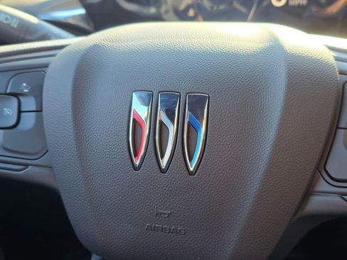 New 2026 Buick Envista Preferred image 32
