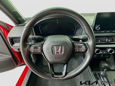 Used 2022 Honda Civic Sport image 11