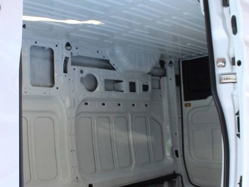 Used 2026 Ford Transit 250 148 High Roof RWD image 11