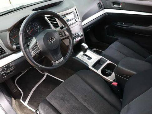 Used 2013 Subaru Legacy 2.5i Premium AWD/4WD image 4
