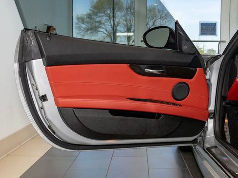 Used 2015 BMW Z4 sDrive35is RWD image 16