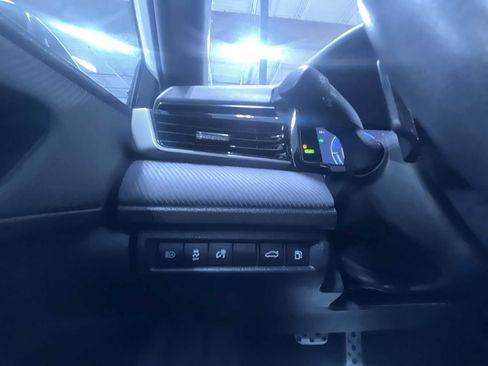 Used 2025 Toyota Camry SE image 16