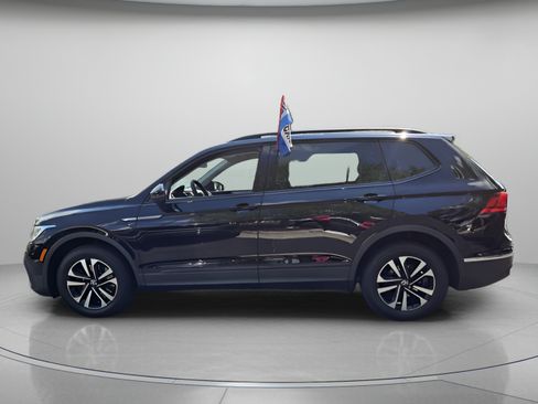 Used 2024 Volkswagen Tiguan S FWD image 2