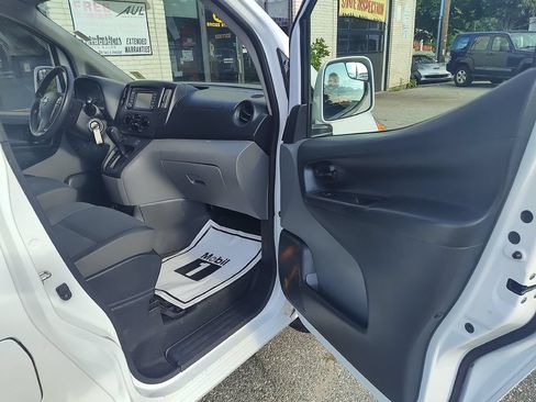 Used 2019 Nissan NV200 SV w/ Navigation Package FWD image 20