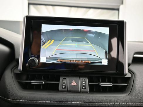 Used 2025 Toyota RAV4 XLE Premium FWD image 21