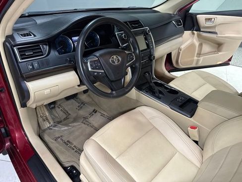 Used 2015 Toyota Camry XLE w/ Moonroof Package FWD image 14