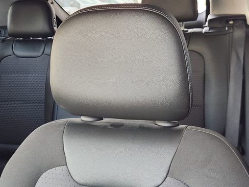 Used 2024 Chevrolet Trax LT image 21