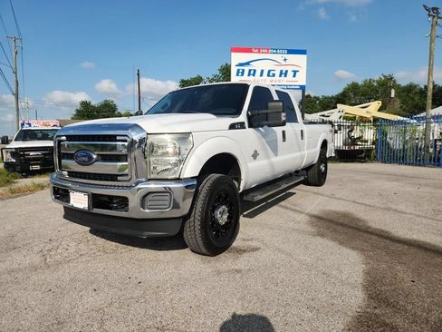Used 2015 Ford F250 XL w/ Power Equipment Group AWD/4WD image 1