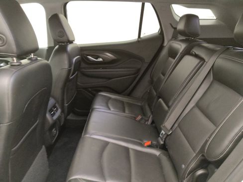 Used 2022 GMC Terrain SLT AWD/4WD image 18