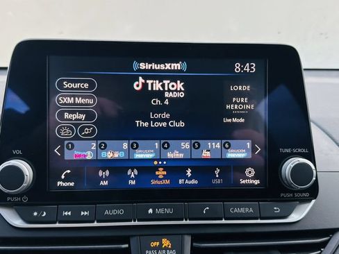 Certified 2025 Nissan Altima 2.5 S FWD image 23