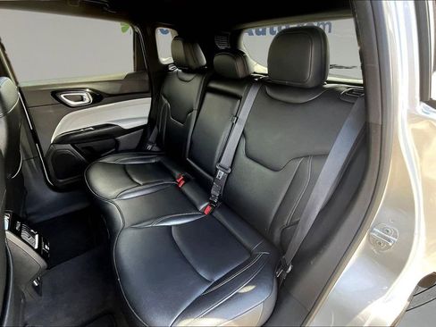 Used 2025 Jeep Compass Limited AWD/4WD image 21
