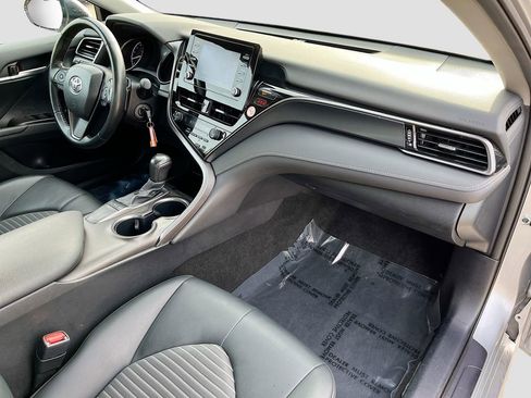 Used 2024 Toyota Camry SE image 26