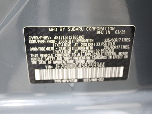 Used 2025 Subaru Crosstrek 2.0i Premium image 39