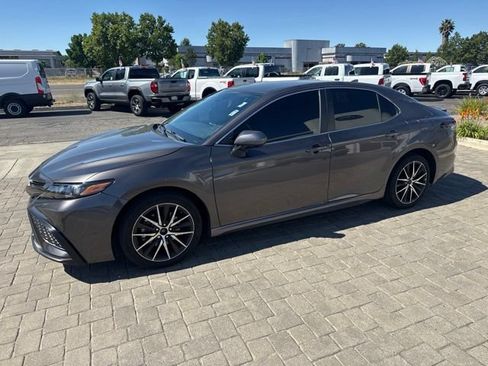 Used 2024 Toyota Camry SE w/ Blackout Package (TMS) FWD image 4